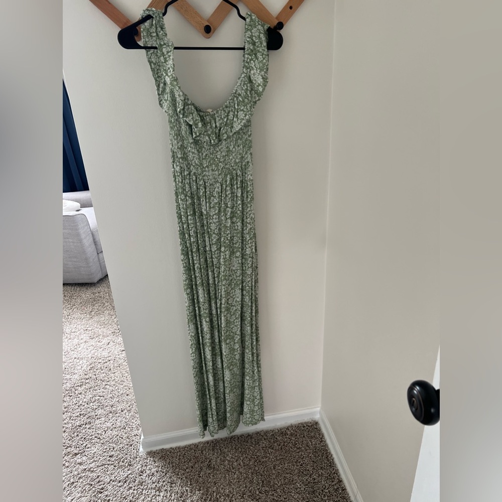 Off shoulder maxi dress